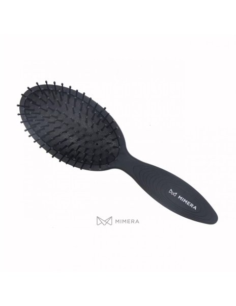 Oval hair brush