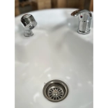 Kadeřnický mycí stojan DROP